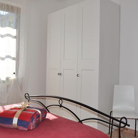 تْشيرتوسا دي بافِيا B&B Sarita'S Rooms المظهر الخارجي الصورة