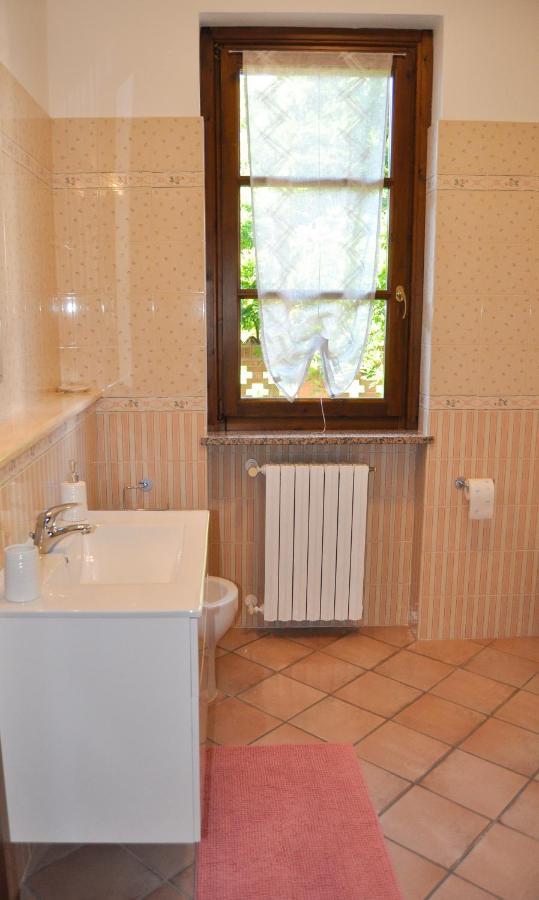 تْشيرتوسا دي بافِيا B&B Sarita'S Rooms المظهر الخارجي الصورة