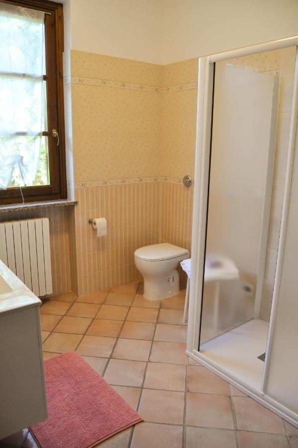 تْشيرتوسا دي بافِيا B&B Sarita'S Rooms المظهر الخارجي الصورة